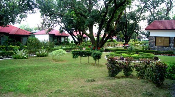 Corbett Leela Vilas Hotell Corbett National Park Exteriör bild