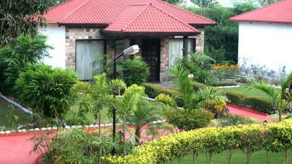 Corbett Leela Vilas Hotell Corbett National Park Exteriör bild