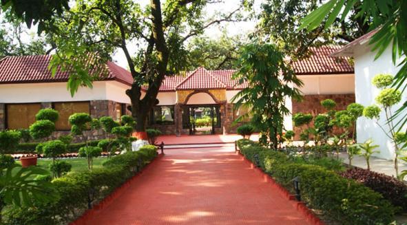 Corbett Leela Vilas Hotell Corbett National Park Exteriör bild